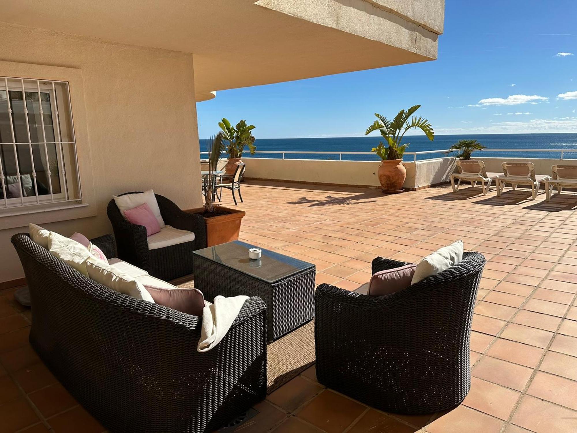 Apartments Bermuda Beach Estepona Eksteriør bilde