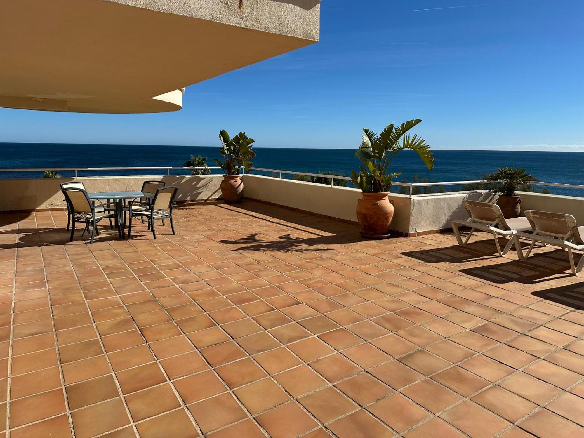 Apartments Bermuda Beach Estepona Eksteriør bilde